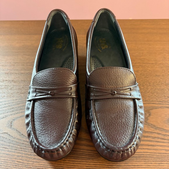 SAS Tripad Comfort Loafers Womens 8.5 M Burgundy Leather Wedge Slip On Shoes USA - Picture 2 of 9